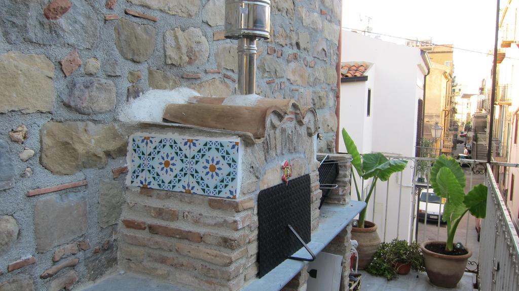 Aurora Bed And Breakfast Santo Stefano di Camastra Luaran gambar