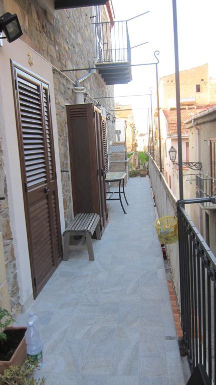 Aurora Bed And Breakfast Santo Stefano di Camastra Luaran gambar