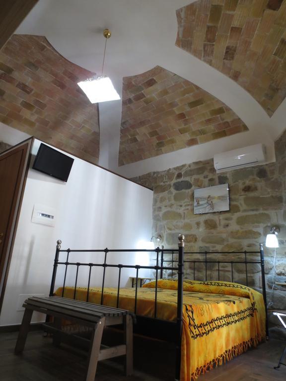 Aurora Bed And Breakfast Santo Stefano di Camastra Luaran gambar