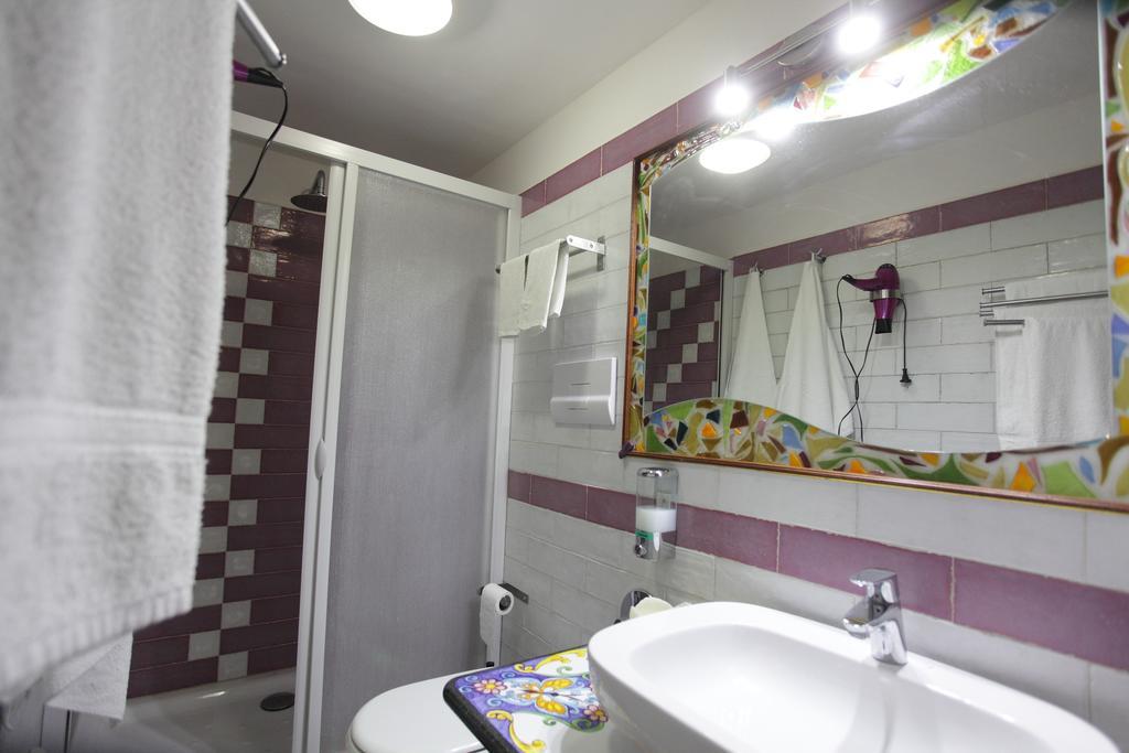 Aurora Bed And Breakfast Santo Stefano di Camastra Luaran gambar