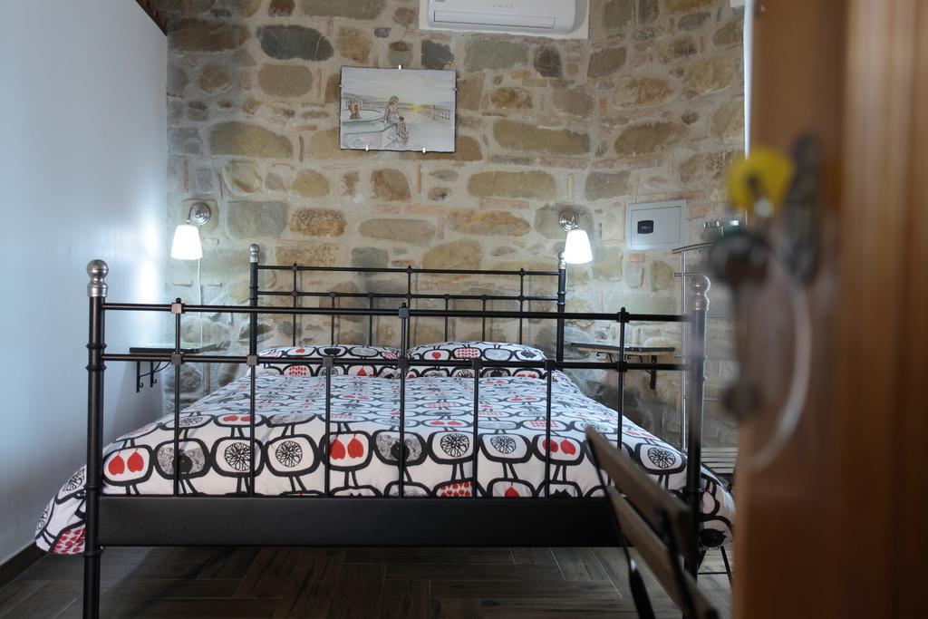 Aurora Bed And Breakfast Santo Stefano di Camastra Luaran gambar